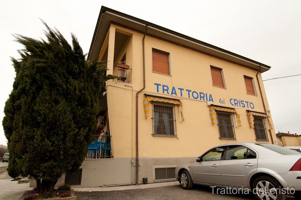 Affittacamere Trattoria Del Cristo Ospedaletto Lodigiano Exterior photo