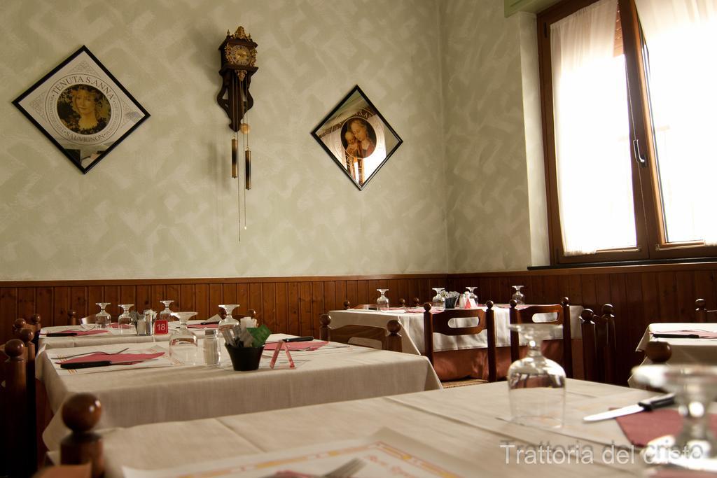 Affittacamere Trattoria Del Cristo Ospedaletto Lodigiano Exterior photo
